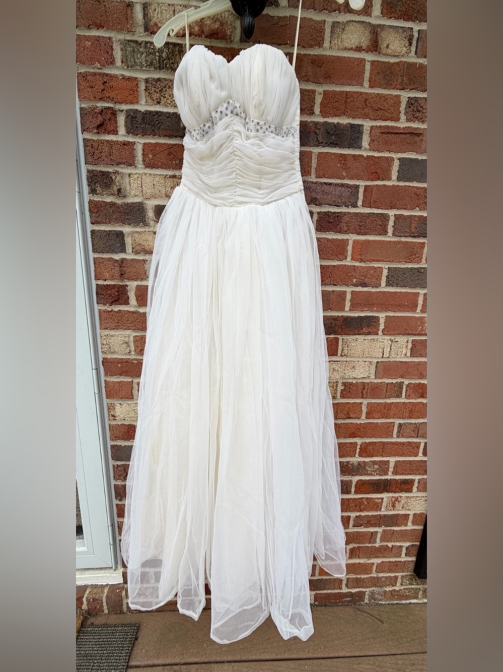 Vintage 1950’s Strapless Prom Gown in White